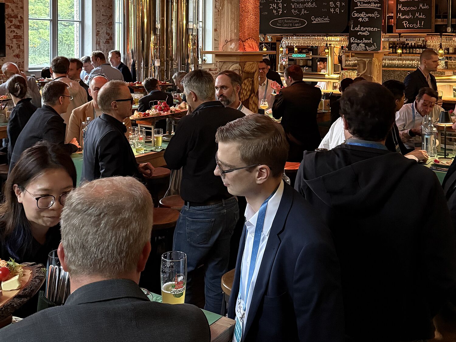Networking at the Evening Event of Automotive Software Strategies Conference